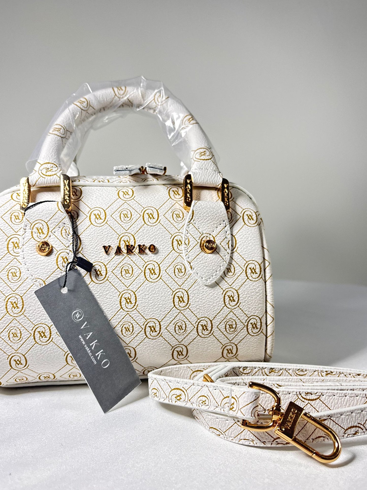 VAKKO Monogram Desenli Krem El & Omuz Çantası (Askılı Model)